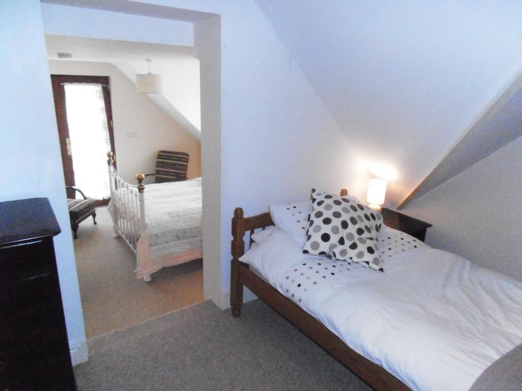 באליקאסל The Old Manse B & B חדר תמונה